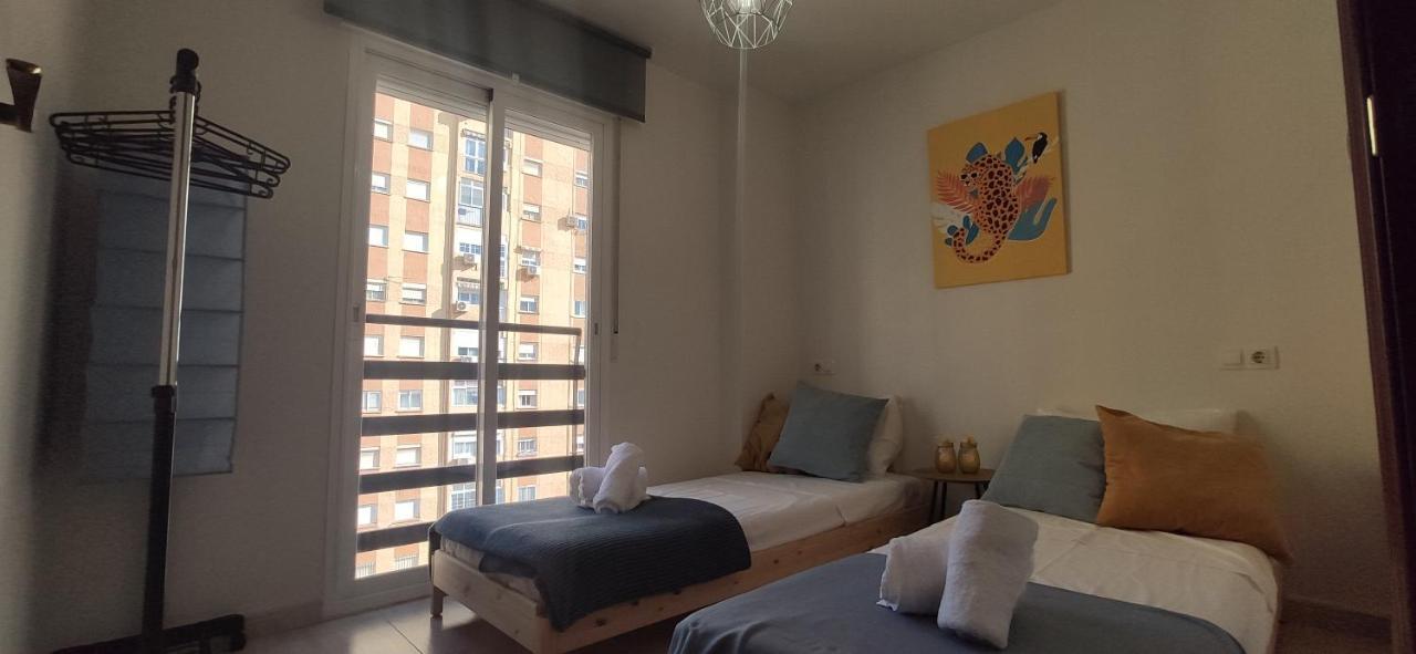 马拉加Huelin House Beach And Sun, Con Parking Y A 500 Metros De La Playa公寓 外观 照片